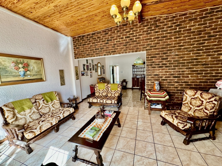 3 Bedroom Property for Sale in Potchefstroom North West